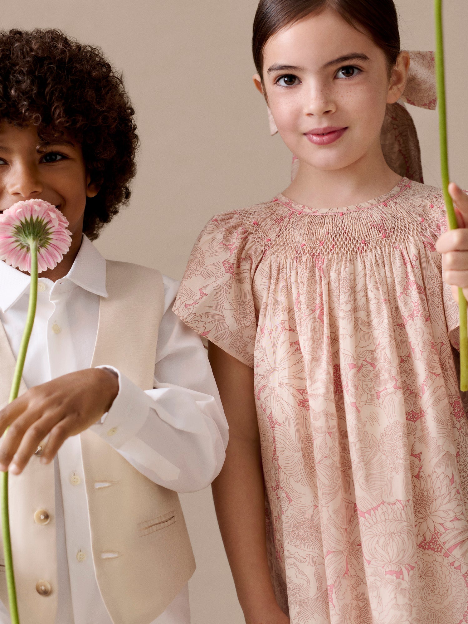 robe smockée et brodée à la main en coton biologique