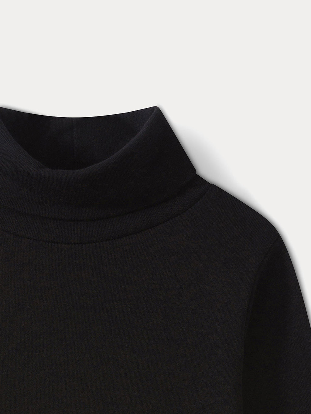 Pull fin à col roulé noir