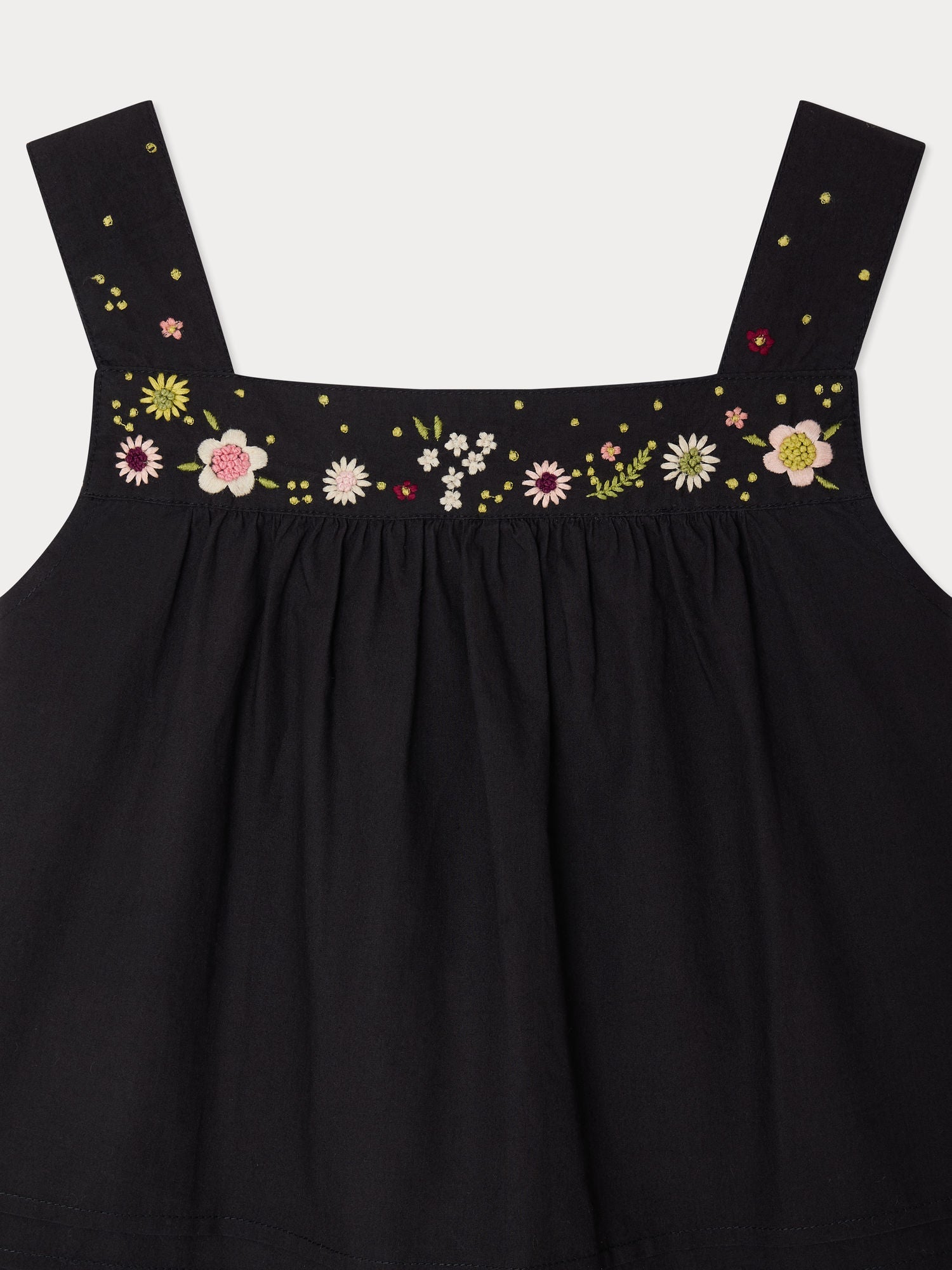 blouse plissée et brodée à la main en coton biologique