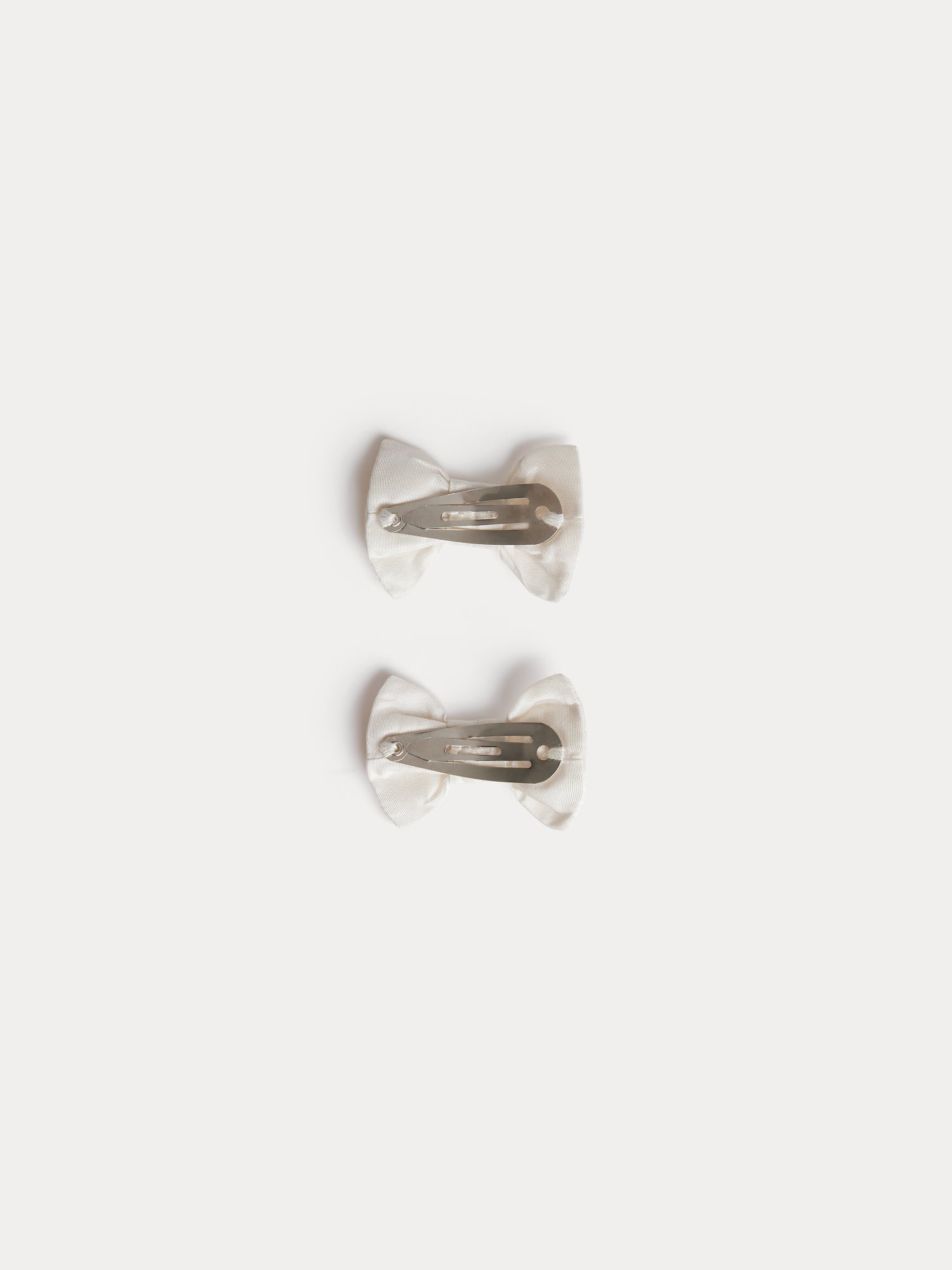 barrettes en soie blanche