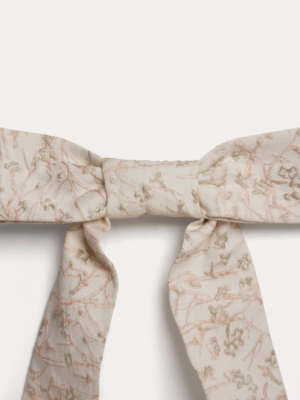 Barrette brodée à la main