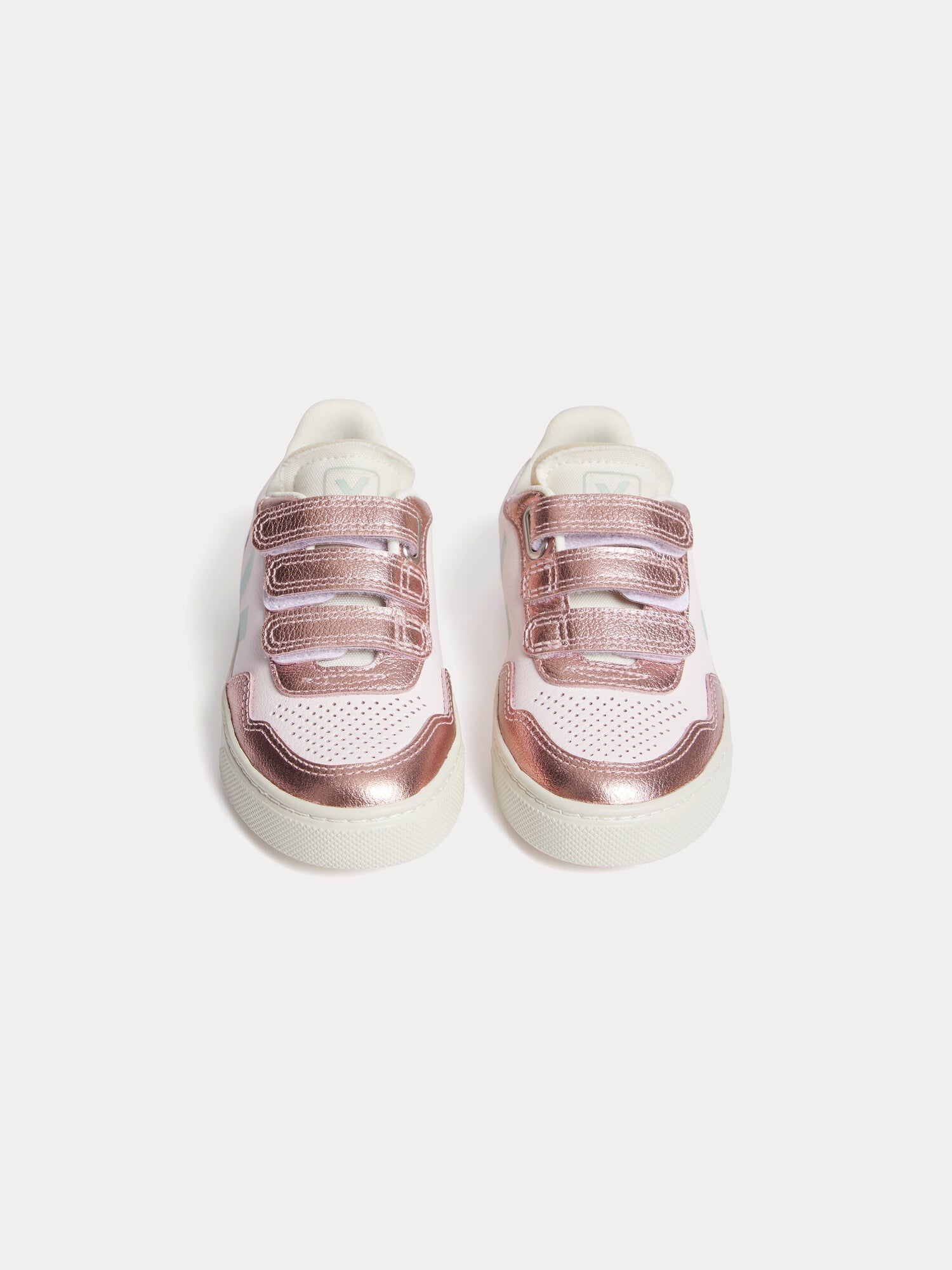 Baskets roses pour enfants