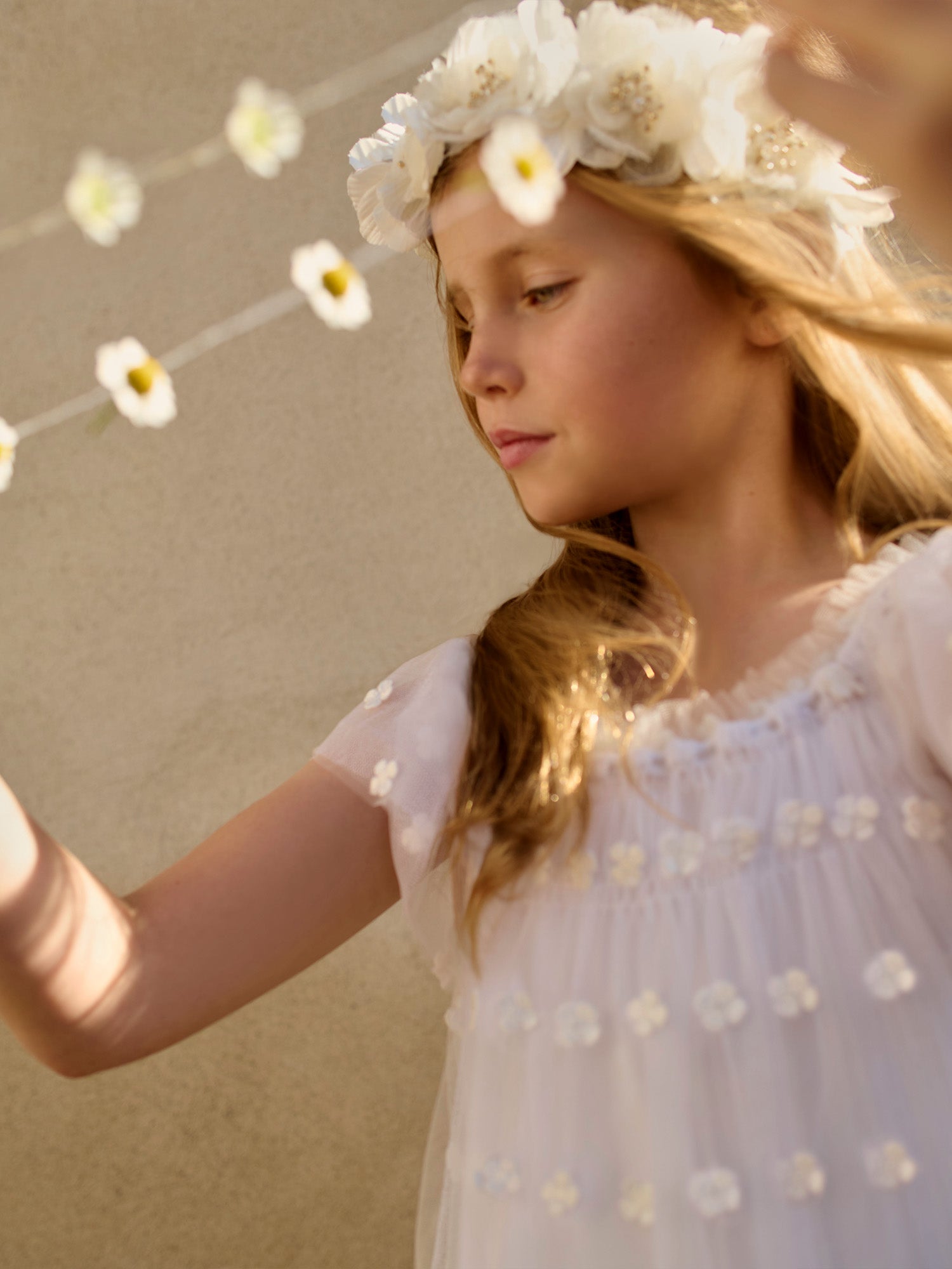 robe en tulle brodé de fleurs